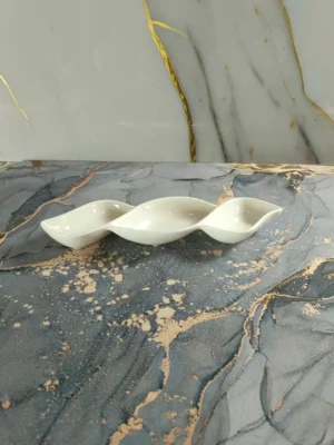 Salsera con 3 divisiones en forma de hoja | Diseño encantador y funcional
