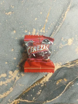 Cereza con chile Mara x1 unidad: ¡7 minutos de sabor evolutivo y picante!